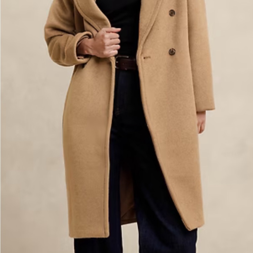 Banana Republic Classic Camel Trench Coat; only worn once